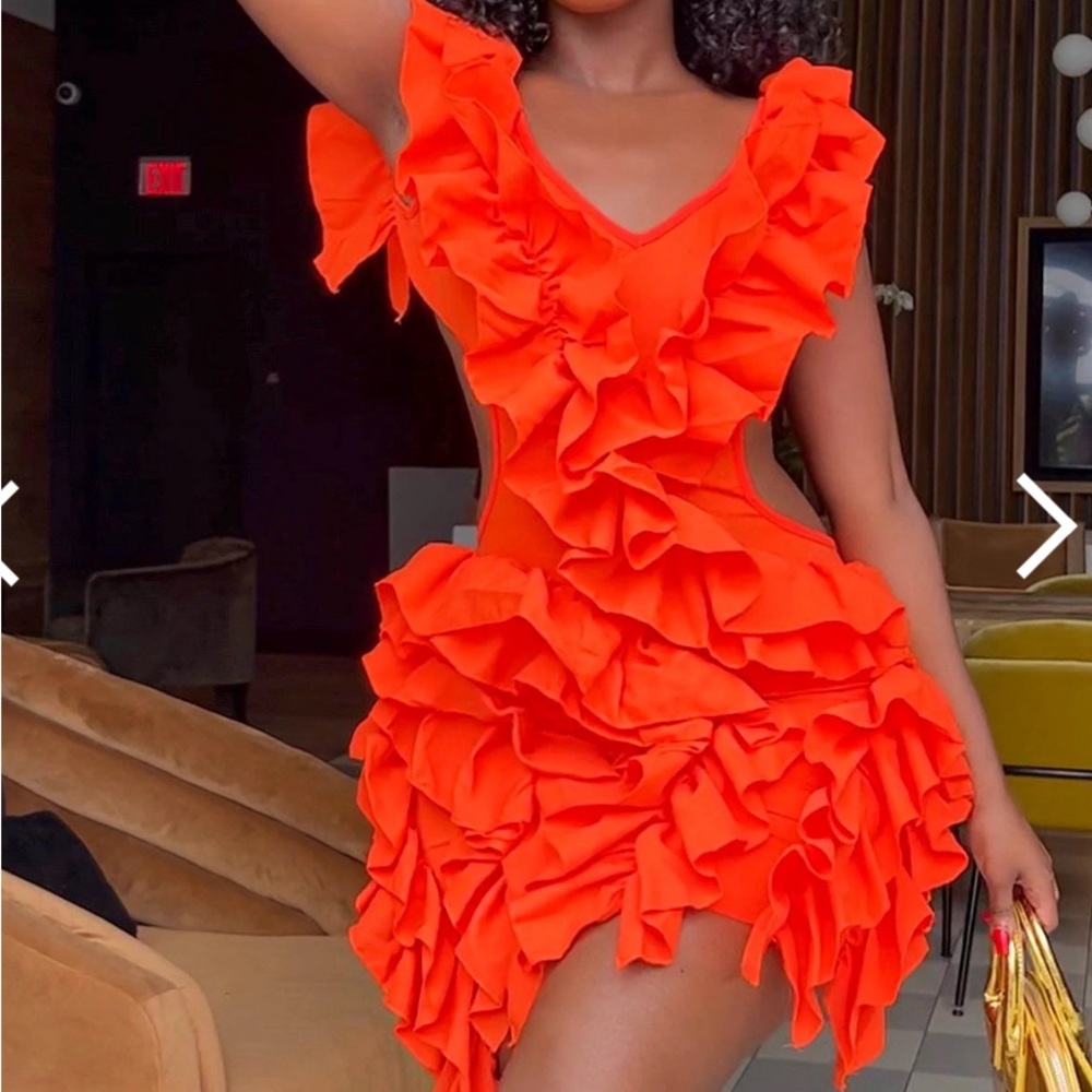 ORANGE RUFFLE BACKLESS DRESS